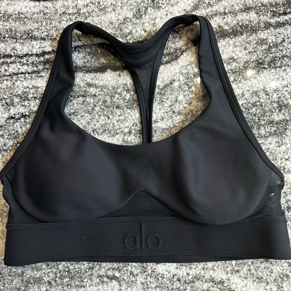 NWOT ALO Yoga Black Racerback Sports Bra